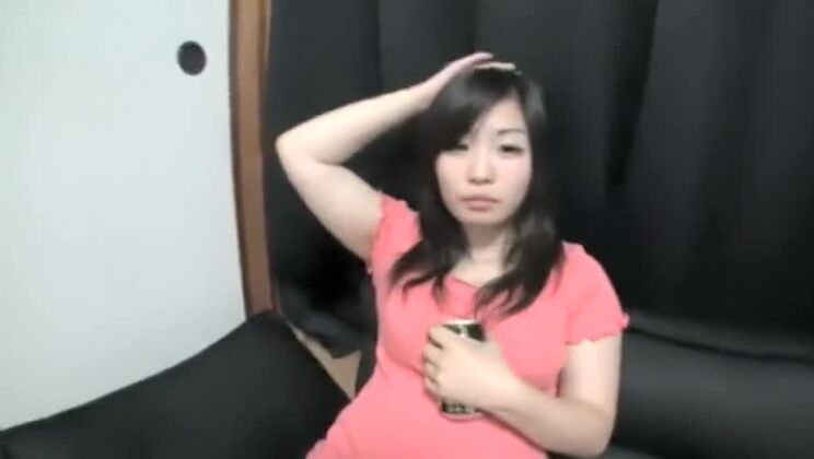 Sexy oriental female in beautiful amateur video