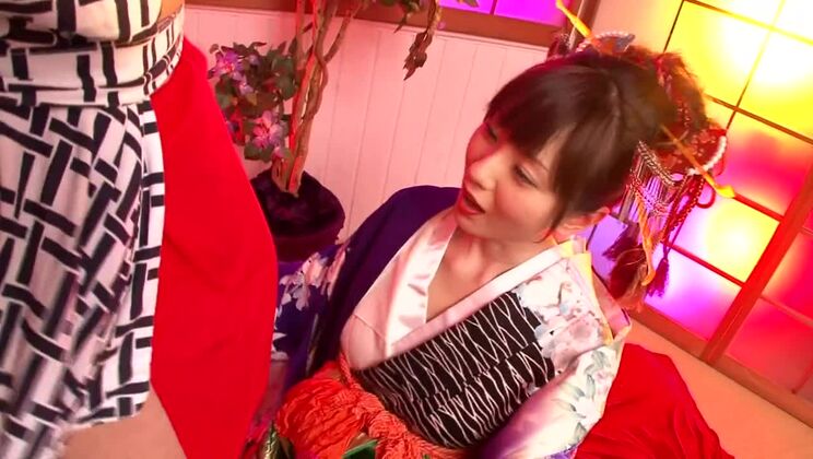 Hot Japanese Yuma Asami getting sperm blast on her face