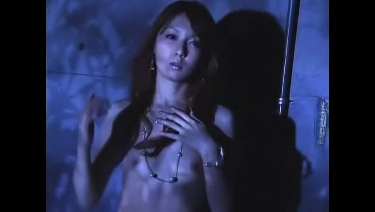 Beauteous Japanese Kaede Fujisaki acting in hot close up porn video