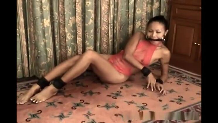 Sexy Japanese whore