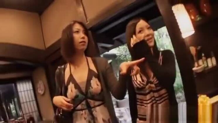 Divine asian harlot in hardcore porn video