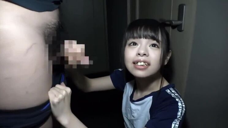 Bonny flat chested asian gal