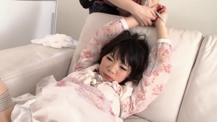 Adorable Japanese girl getting some unusual fetish experience