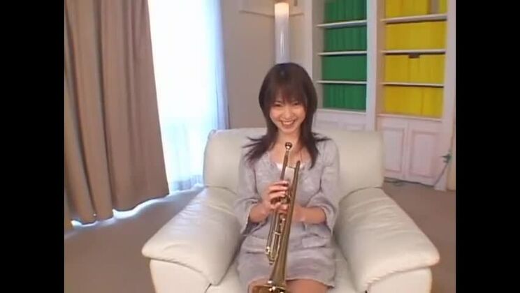 Seducing Japanese Mei Itoya in a wonderful XXX close-up performance