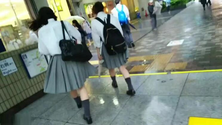 Godly Japanese huzzy in public place