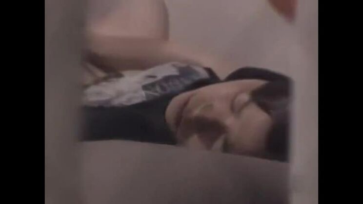 Stunning Japanese gal in real amateur porn video