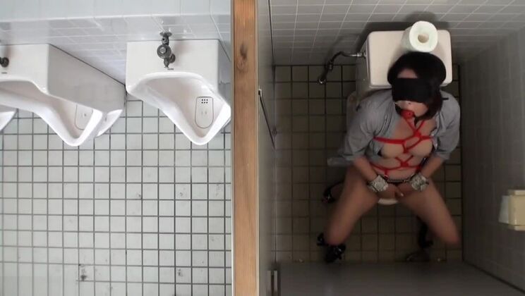 Godlike asian girl embodies her fetish dream