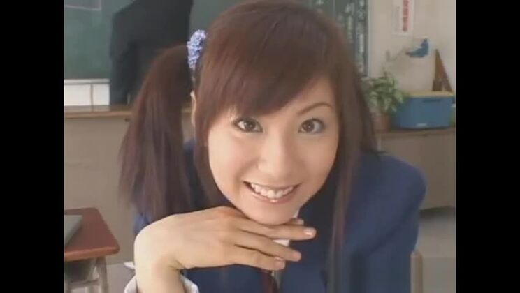 Beauteous asian hussy