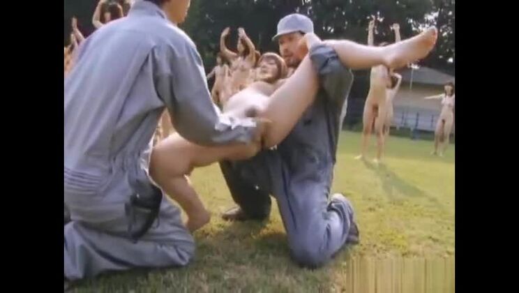 Handsome oriental tart is blowing my cock